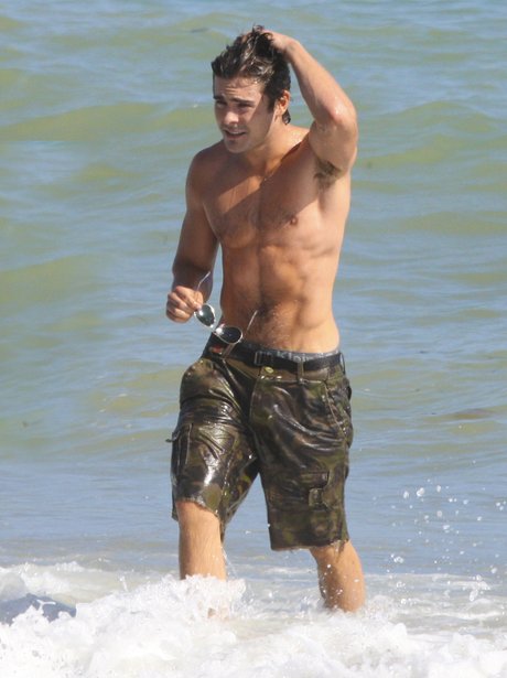 Phwoar Factor 23 Of The Hottest Zac Efron Pictures In Existence Capital 