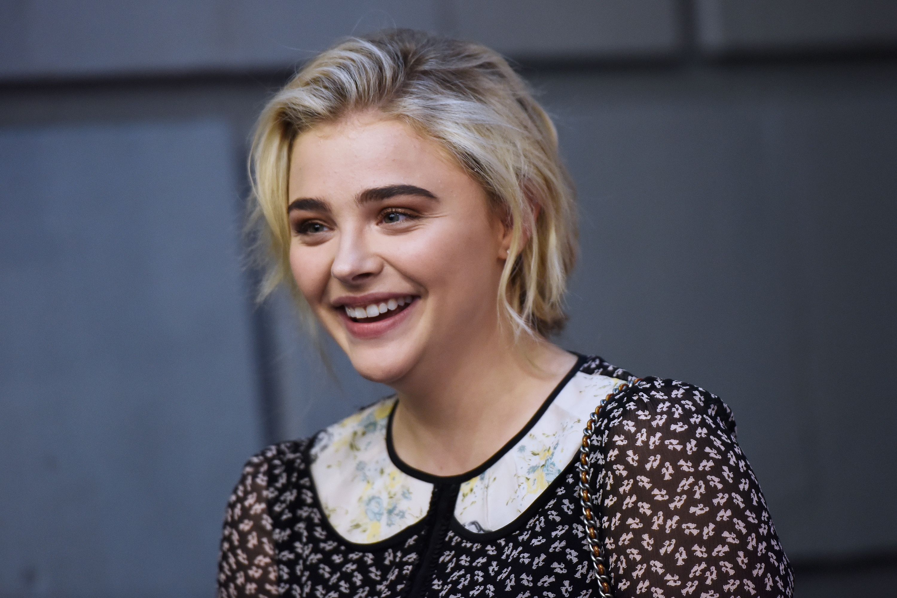 Youre Too Big For Me Chloë Grace Moretz Opens Up About Being Fat Shamed By Her Capital