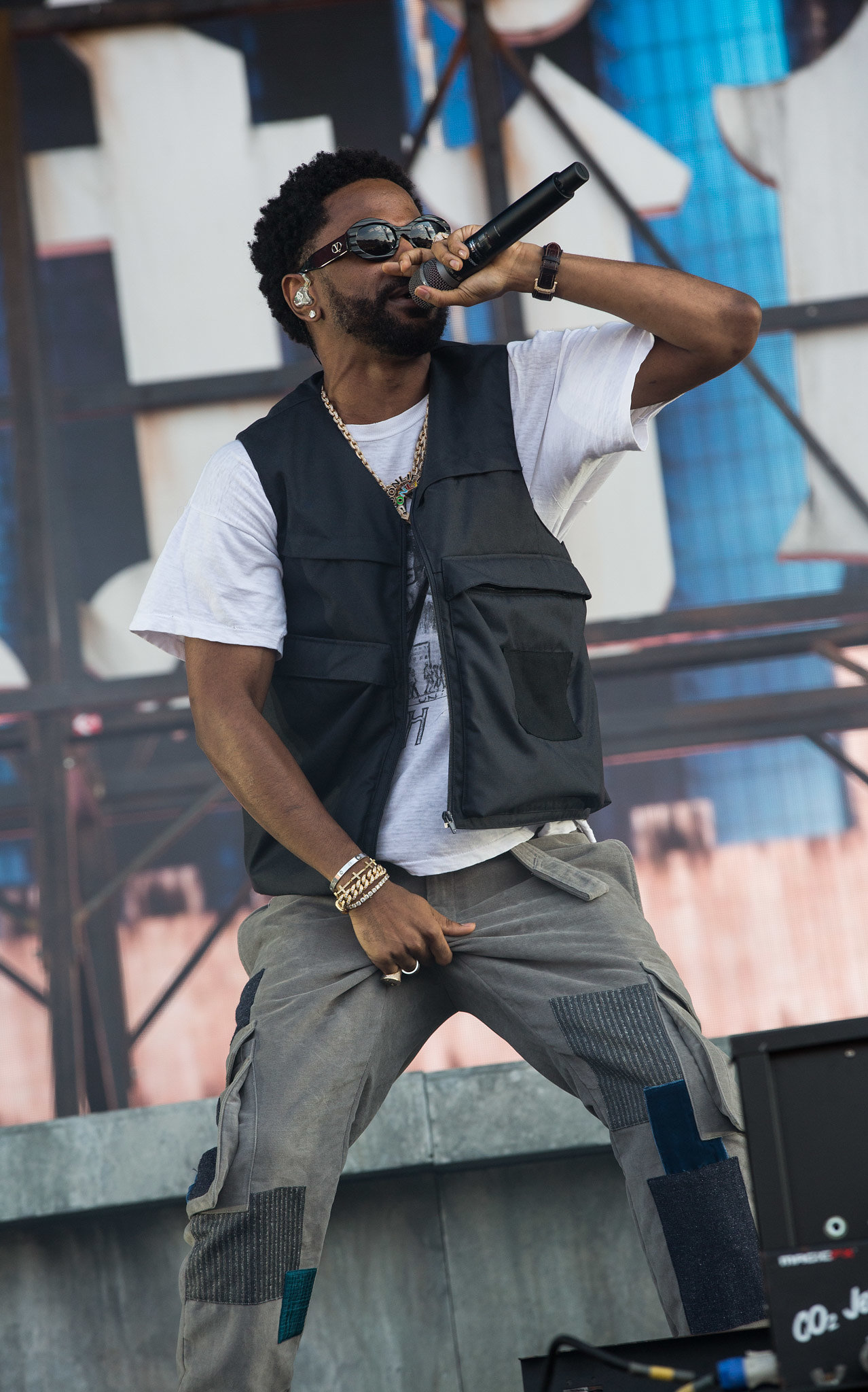 Big Sean performs at Wireless Festival