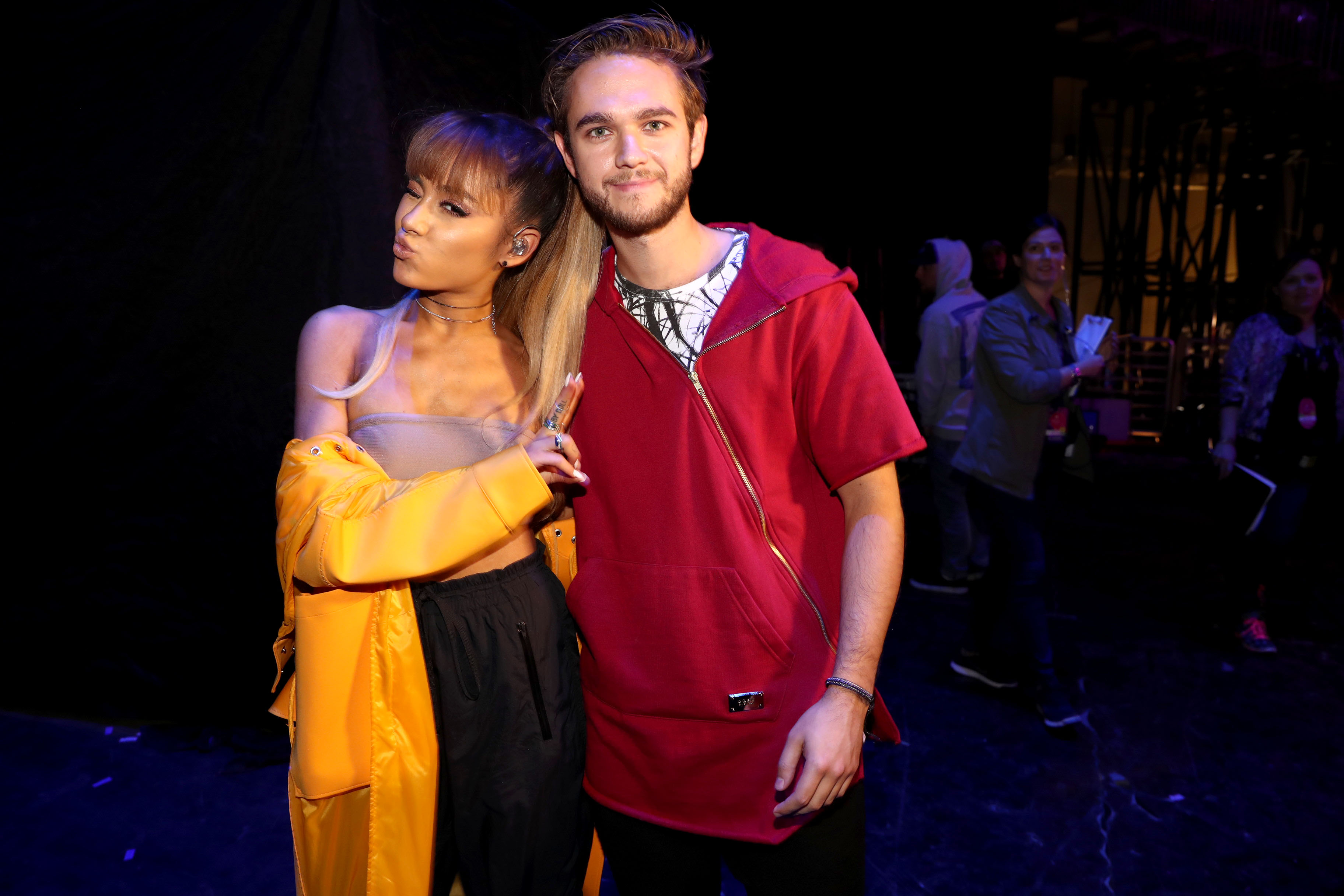 Ariana Grande & Zedd perfoprm at the 2016 iHeartRa