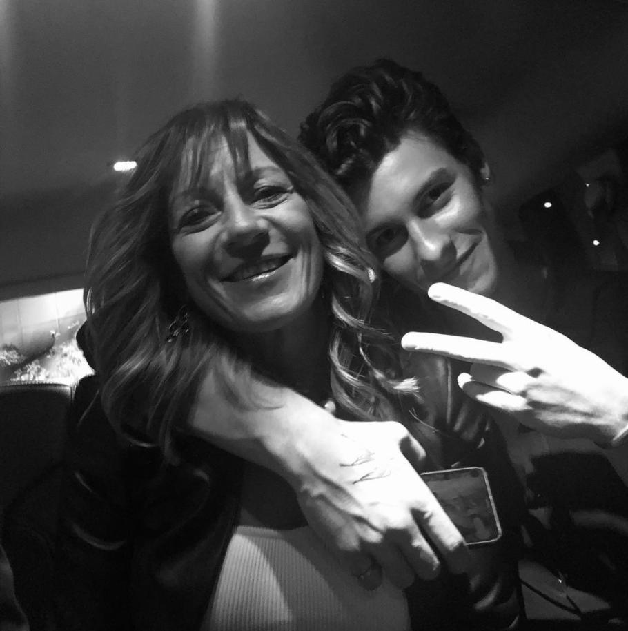 Shawn Mendes and mum