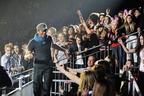 Image 6: Enrique Iglesias at the Jingle Bell Ball