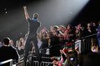 Image 9: Enrique Iglesias at the Jingle Bell Ball