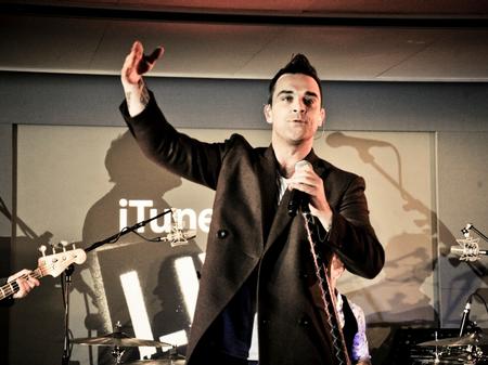 Robbie Williams - iTunes Live From London