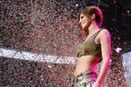Image 9: Cheryl Cole on Stage
