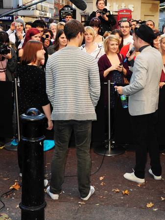 olly murs busking in london