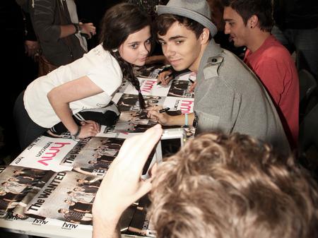 the wanted meet signing at hmv