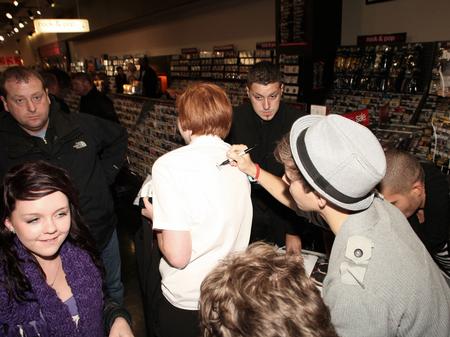 the wanted meet signing at hmv