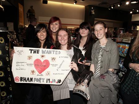 the wanted meet signing at hmv