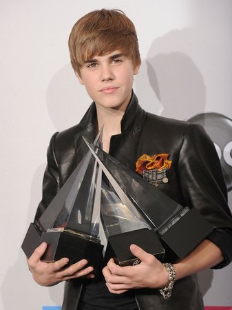 justin bieber at the american music awards 2010