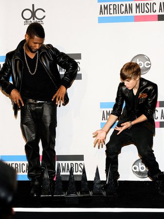 usher and justin bieber at the american music awar