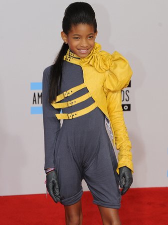 willow smith arrives at the american music awards