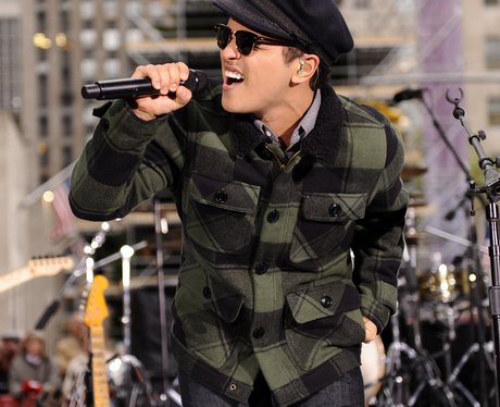 Bruno Mars live
