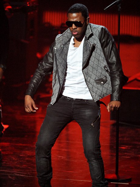 Jason Derulo performing live