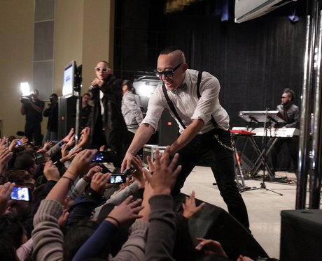 Far East Movement live