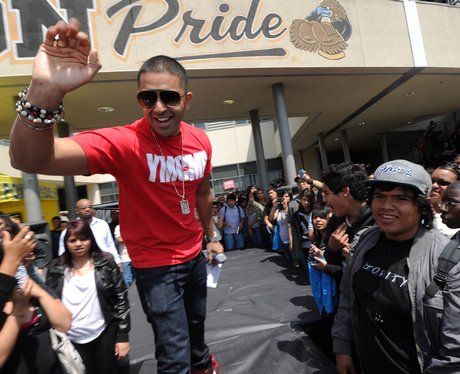 Jay sean and students