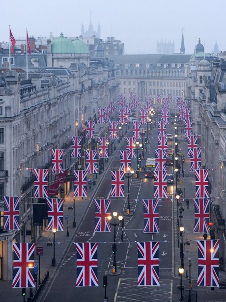 Londons Regent Street bunting