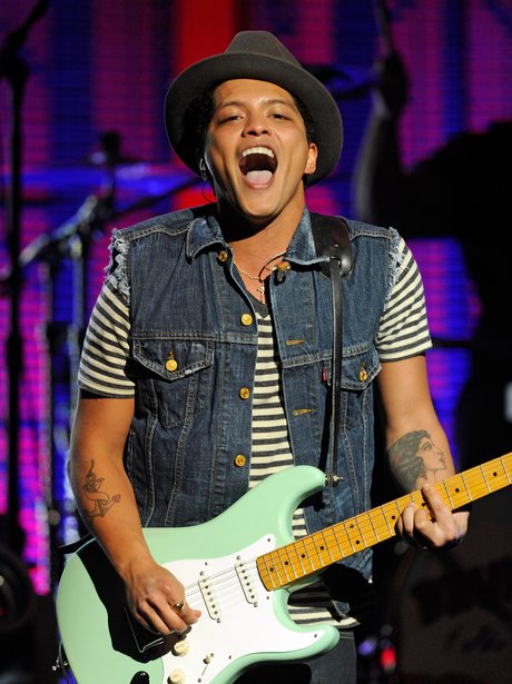 Bruno Mars live