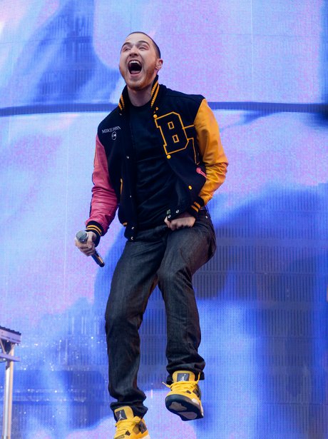 Mike Posner live at the 2011 Summertime Ball - Capital