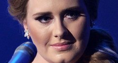 Adele Wins At 2011 MTV VMAs