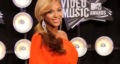 Beyonce Reveals Pregnancy At 2011 VMAs