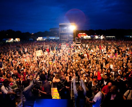 The Ultrasound Fest 2011 Crowd Going Crazy - Ultrasound Festival 2011 