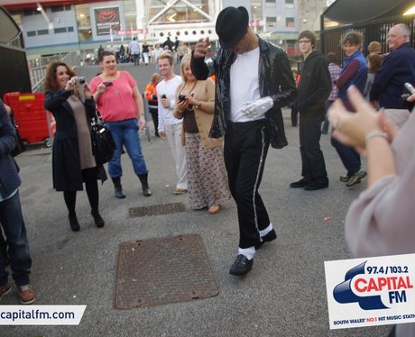 MJ fans