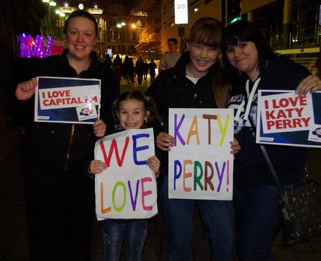 Katy Perry Comes to Manchester