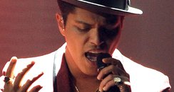 Bruno Mars singing live