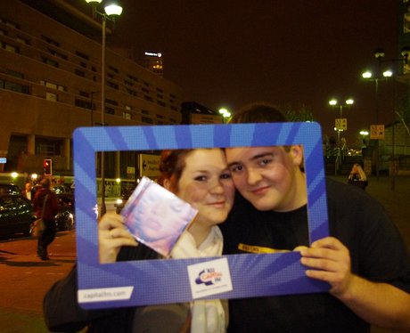 Manchester goes Rihanna Mad