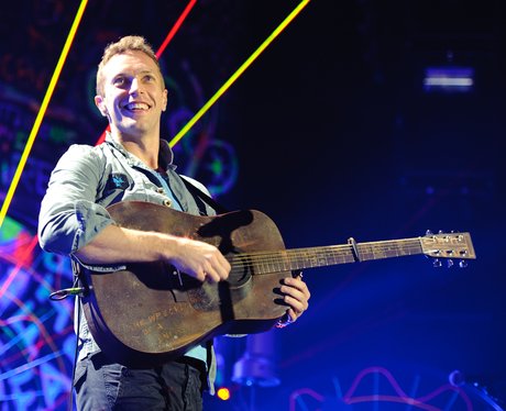 Coldplay perform live