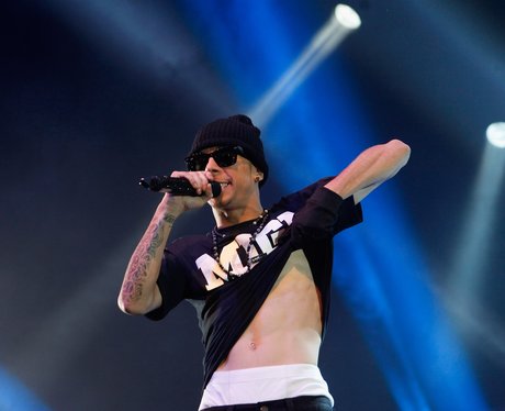 Dappy perfroming onstage