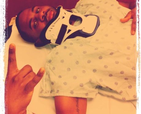 Jason Derulo wearing a neck brace