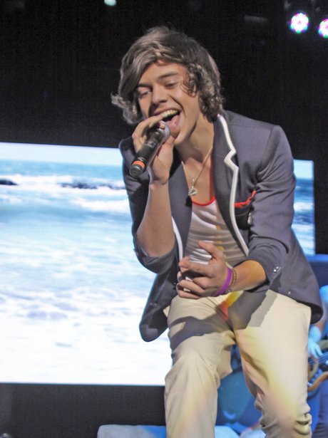 One Direction perform on their tour
