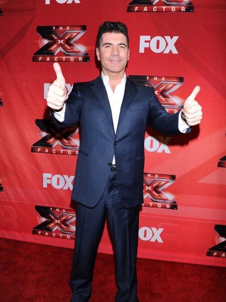  Simon Cowell arrives on the red carpet