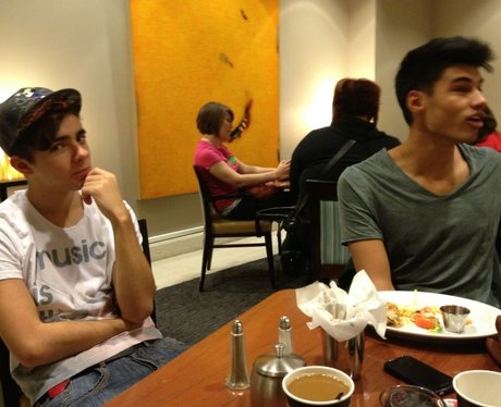 The Wanted have lunch in America