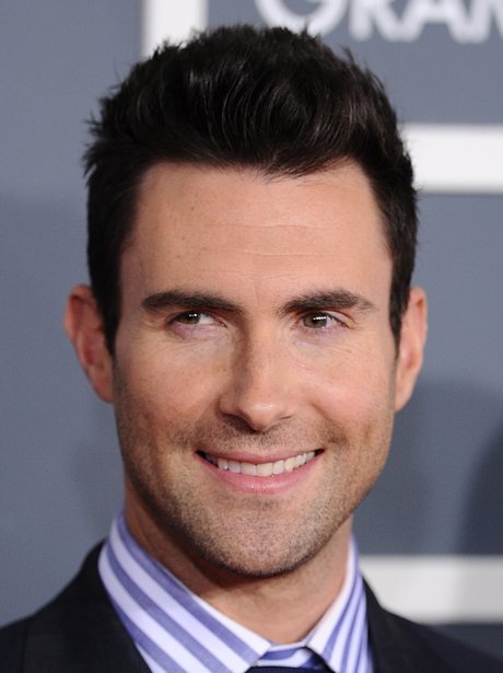 Adam Levine arrives at the Grammy Awards 2012
