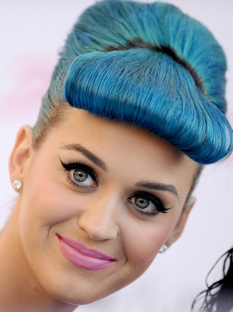 Katy Perry launches eyelash range with blue hair
