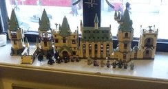 Ed Sheeran builds Hogwarts out of Lego