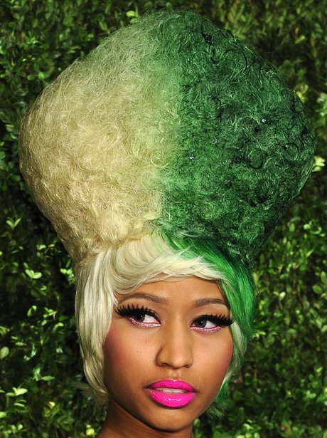 Nickis Love Of Hybrid Hair Continues Here She Shows Off A Green And