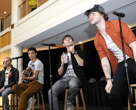 The Wanted perfom In Canada