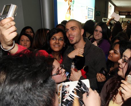 The Wanted Mobbed in Canada
