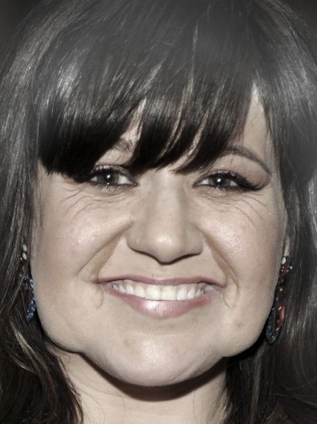 Kelly Clarkson in the AgingBooth