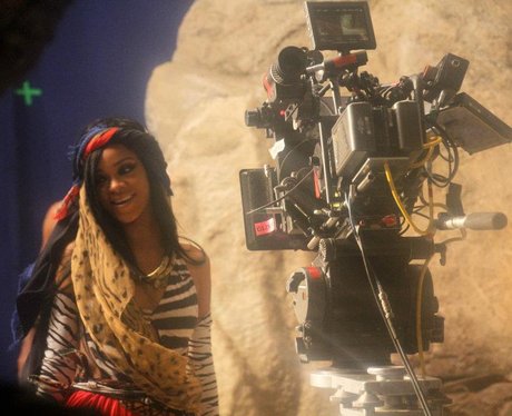 Rihanna 'Where Have You Been' Behind The Scenes