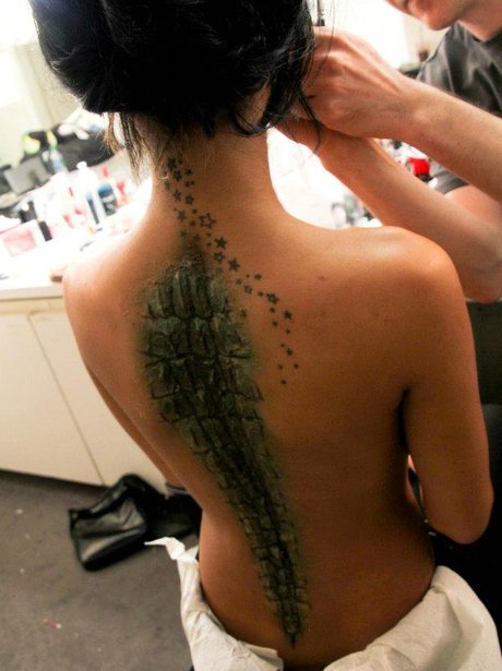Rihanna 'Where Have You Been' Behind The Scenes
