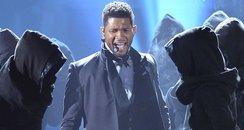 Usher live at the 2012 Billboard Music Awards