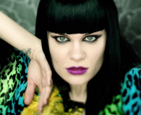 Jessie J- 'Domino'
