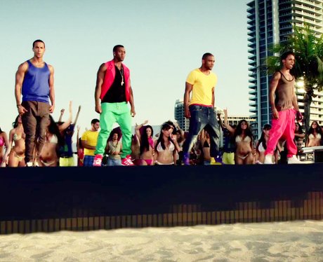JLS- 'She Makes Me Wanna'
