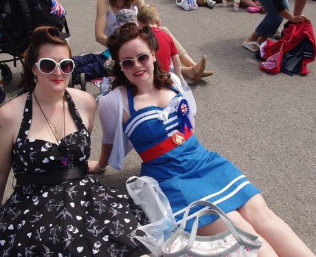 Victorious Vintage - Saturday Extra Glamour