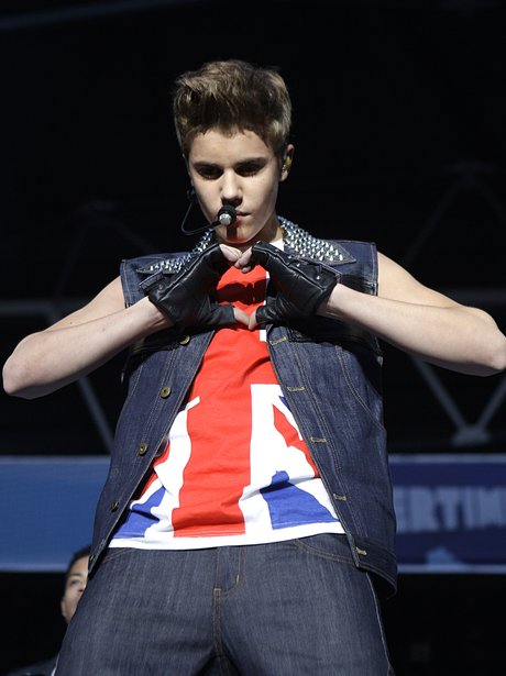 Justin Bieber live at the Summertime Ball 2012